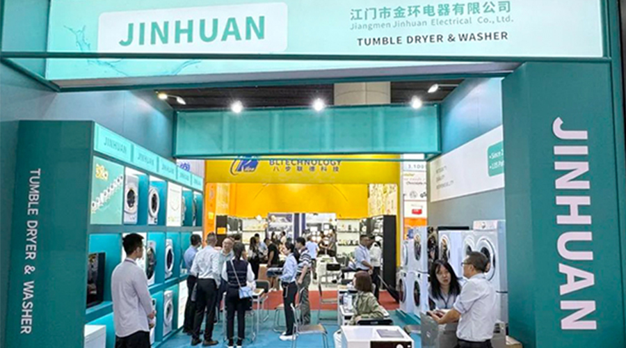 廣交會(huì)第一天！金環(huán)電器吸引世界各地客戶(hù)駐足參觀(guān)交流