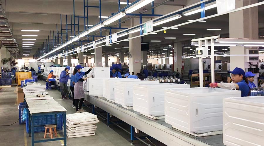 專業(yè)且專注！裝配車間開展客戶松下滾筒衣服烘干機(jī)生產(chǎn)