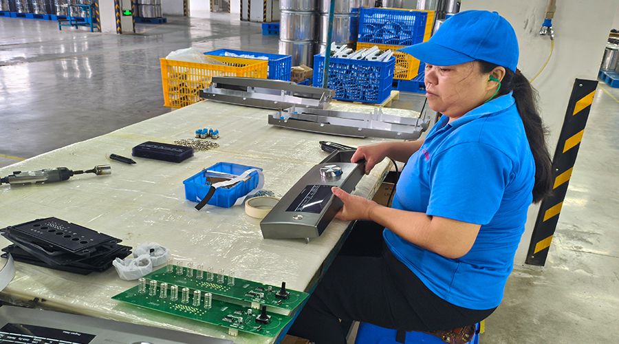 品質(zhì)源于嚴(yán)苛測(cè)試，金環(huán)電器的實(shí)驗(yàn)室保障