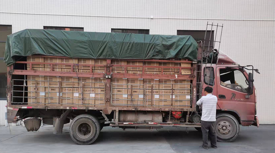 15天，金環(huán)電器順利完成電商客戶的內(nèi)衣干衣機(jī)出貨