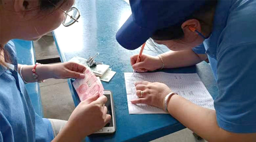 情系職工！金環(huán)電器為員工發(fā)放中秋暖心福利