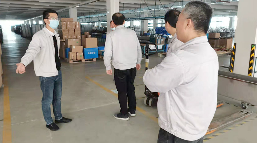 查隱患 防事故！金環(huán)電器領(lǐng)導(dǎo)開(kāi)展節(jié)前安全檢查